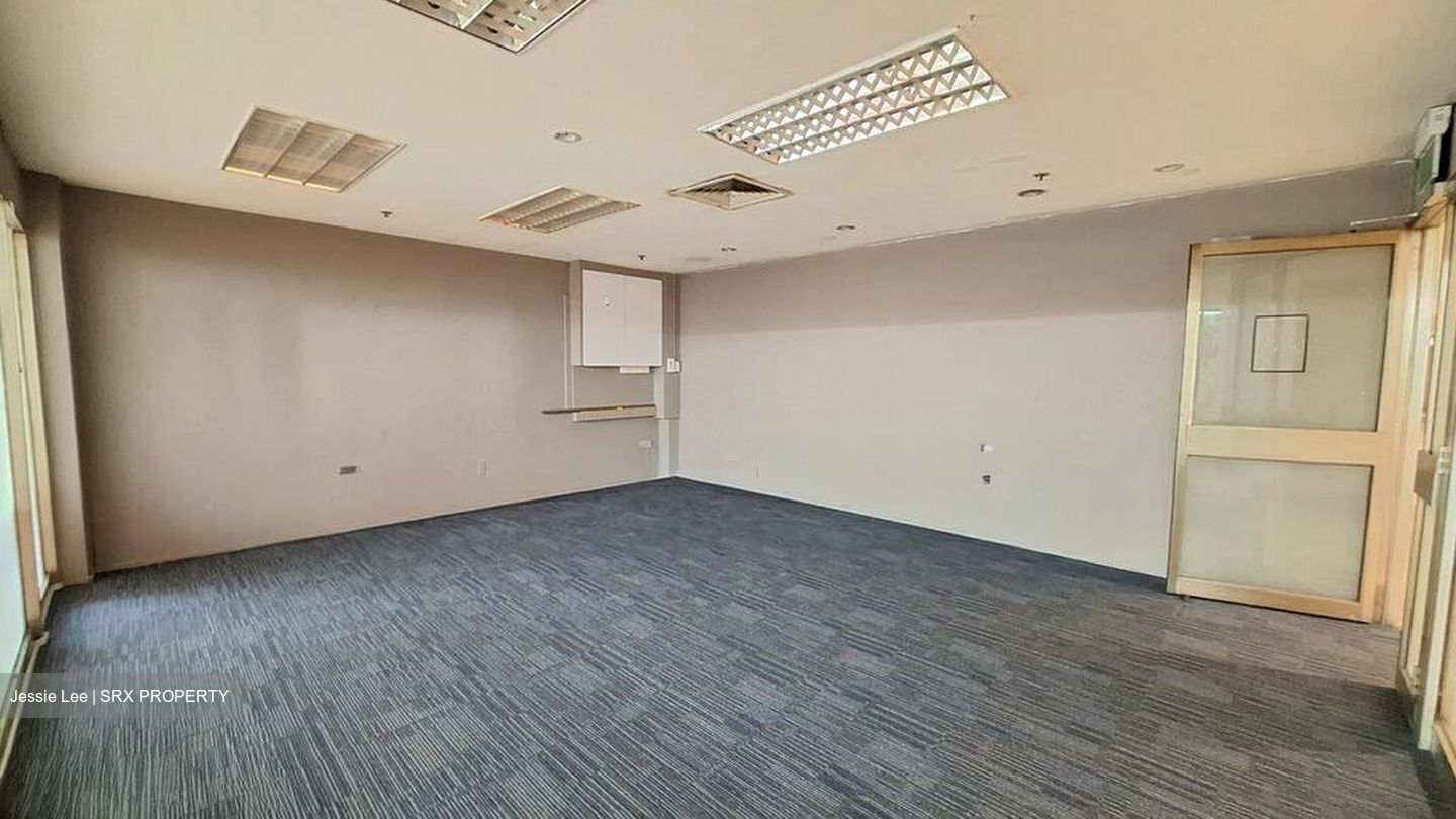 High Street Centre (D6), Office #511598471